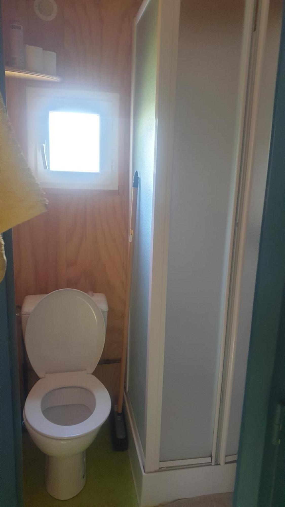 Logement Insolite Au Coeur De L'Auvergne Rochefort-Montagne Bagian luar foto